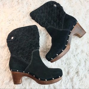 ANKLE Ugg Black Wood Heel Boots Size 6
